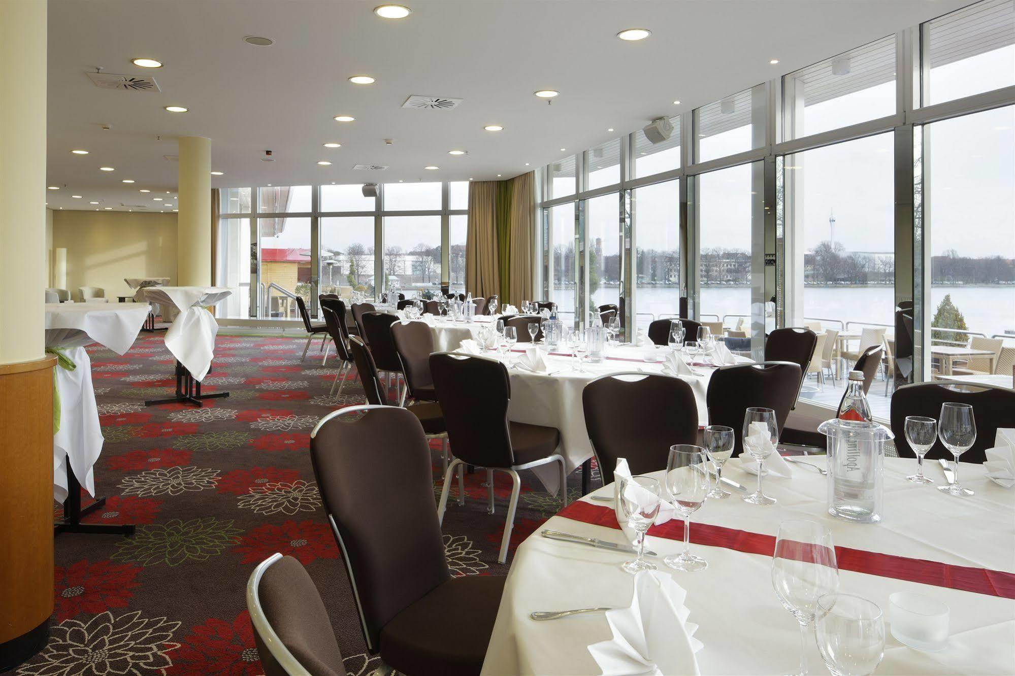 Courtyard By Marriott Maschsee 4* Hannover